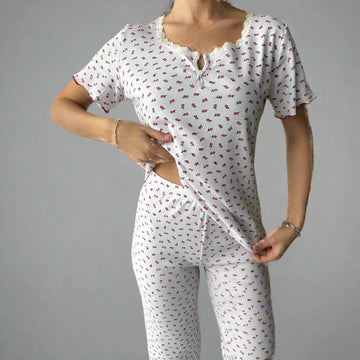 Pijama Dama – Set Pantaloni Lungi si Tricou | Confort si Stil Pentru Nopti Linistite | COD 7105-PJ
