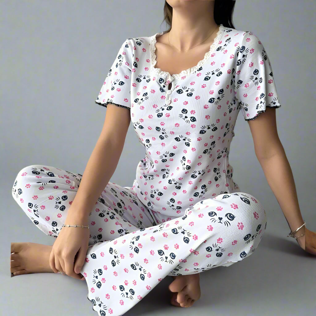 Pijama Dama – Set Pantaloni Lungi si Tricou | Confort si Stil Pentru Nopti Linistite | COD 7107-PJ