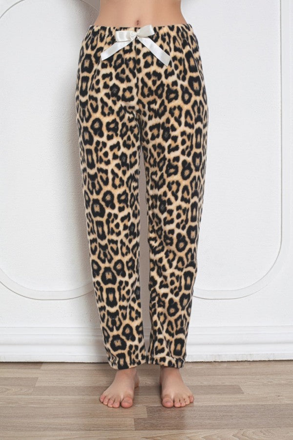 Pantaloni pijama dama polar – moi, caldurosi, ideali pentru iarna